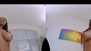 NIA NACCI & HER HUGE TITS FUCK YOU IN NAUGHTY AMERICA VR!