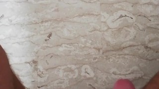 Me jerking off and cumming /Io che mi sego e vengo