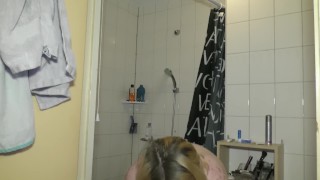 Meliss_vurig 39 weeks Pregnant solo Showering rubing and showerhead orgasem