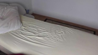 pregman laboring on the bed