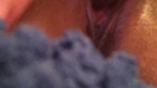 Making my pussy squirt