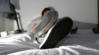 Vénère mes pieds français après une journée de skate (partie 1)