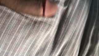 Comencé a follar con mi novia (mi almohada)