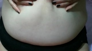Amateur BBW shows boobs