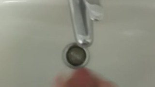 Young Polish Boy Quick handjob in Job Real Quickie Sissy masturbation