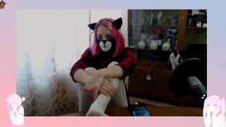 Ножки в колготках в прямом эфире :3