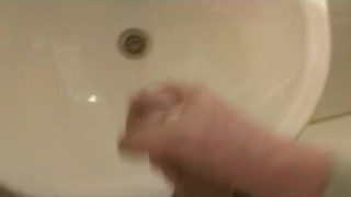 I like cumshot in the sink