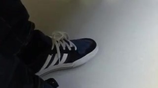 Shoeplay Video 015: Adidas Shoeplay At Work