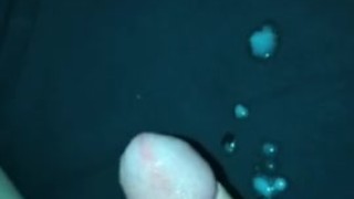 Amateur Twink Cumshot