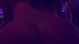 Me dancing popping this pussy
