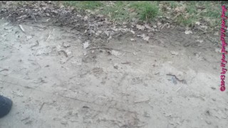 Blaue Feinstrumpfhose auf dem Feldweg ** FAN Video 14 **