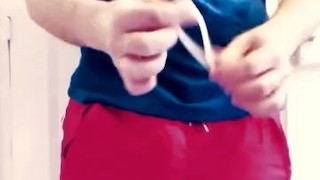 Comment mettre un cockring ajustable (Club-des-branleurs.fr)