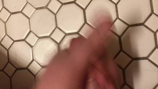 A good jerk to finish the night with a nice cumshot
