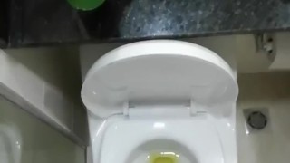 Peeing and cum shot at a friend's house - Camilo Brown
