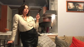 Marlboro red leather 1