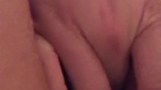 Playing with Pussy in the shower