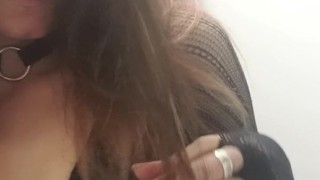 Sexy Burnett milf teases