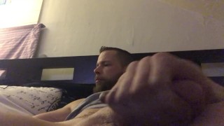 I saw my stepsisters pussy and had to cum, all over my phone