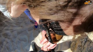 SEX ON THE BEACH - REAL AMATEUR BLOWJOB AND QUICKIE FUCK