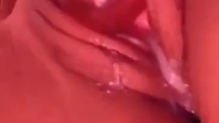 Model, Alva Jay playing on Snapchat