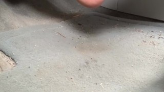 Pedal pumping with sneakers and barefoot
