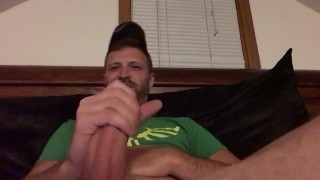 Jackin' It In Bed!!!