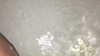 I can’t hold in my piss
