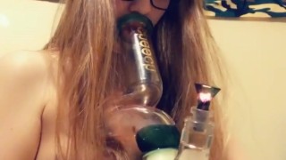 Bong babe