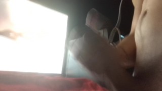 Branlette Sur Une Vidéo De Mini Diva 1/2