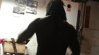 Crunches from behind