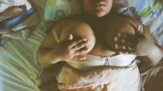 WATCH ME MAKE MY LITTLE PUSSY CREAM ONLY WITH NIPPLE PLAY