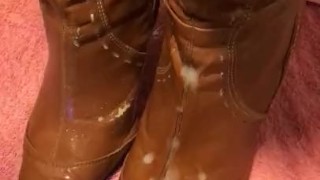 Cumming on boots
