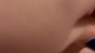 Amateur bbw plays with a dildo
