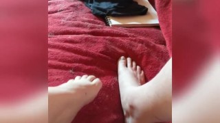 Look at my Feet