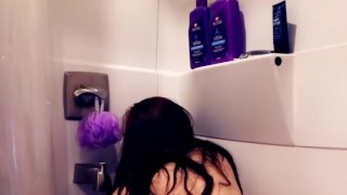 Bootybabetj toy fucking in bath