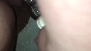 I really can’t hold in my pee while fucking my pussy with a dildo