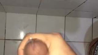 Hot teen get scam by a old gay to pay her tuition to blowjob