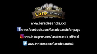 Lara De Santis spompina il fotografo durante un set fotografico per Pasqua