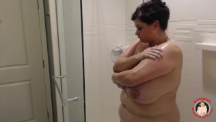 MORNING SHOWER VOYEUR