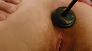 pushing out Inflatable anal plug