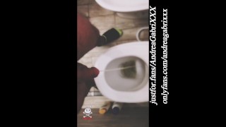 CAUGHT Piss in public- Exhibitionist.