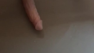 Hot mature masturbating and comes! Dildo! Orgasm!!!