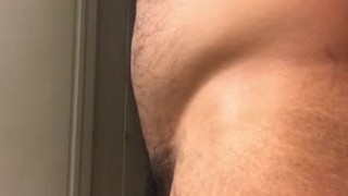 Flexing muscle you can’t pull