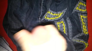 SK8ER WIXXT MIT SILVERNEN FUBU AUF KANI BAGGY