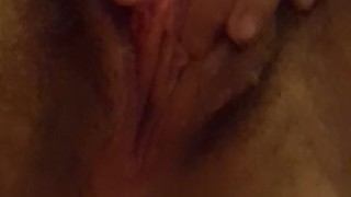 Squitring red - pussy close up ftm