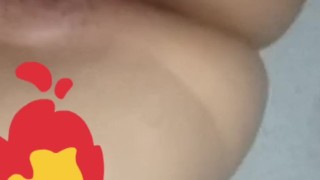 sexy dance with touch my body, I move my big breasts