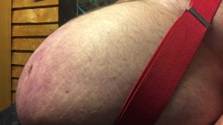 bloatin closeup clip