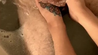 Sensual Footjob in BubbleBath w/ TeenAmateur!!
