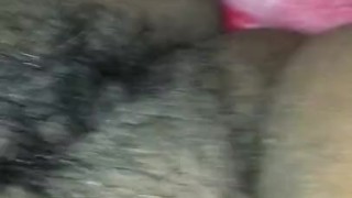 Rubbing my clit so fast until I orgazm