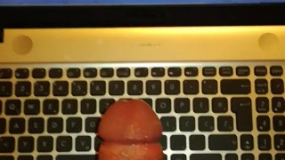 cock edging on beautiful Brickbabe